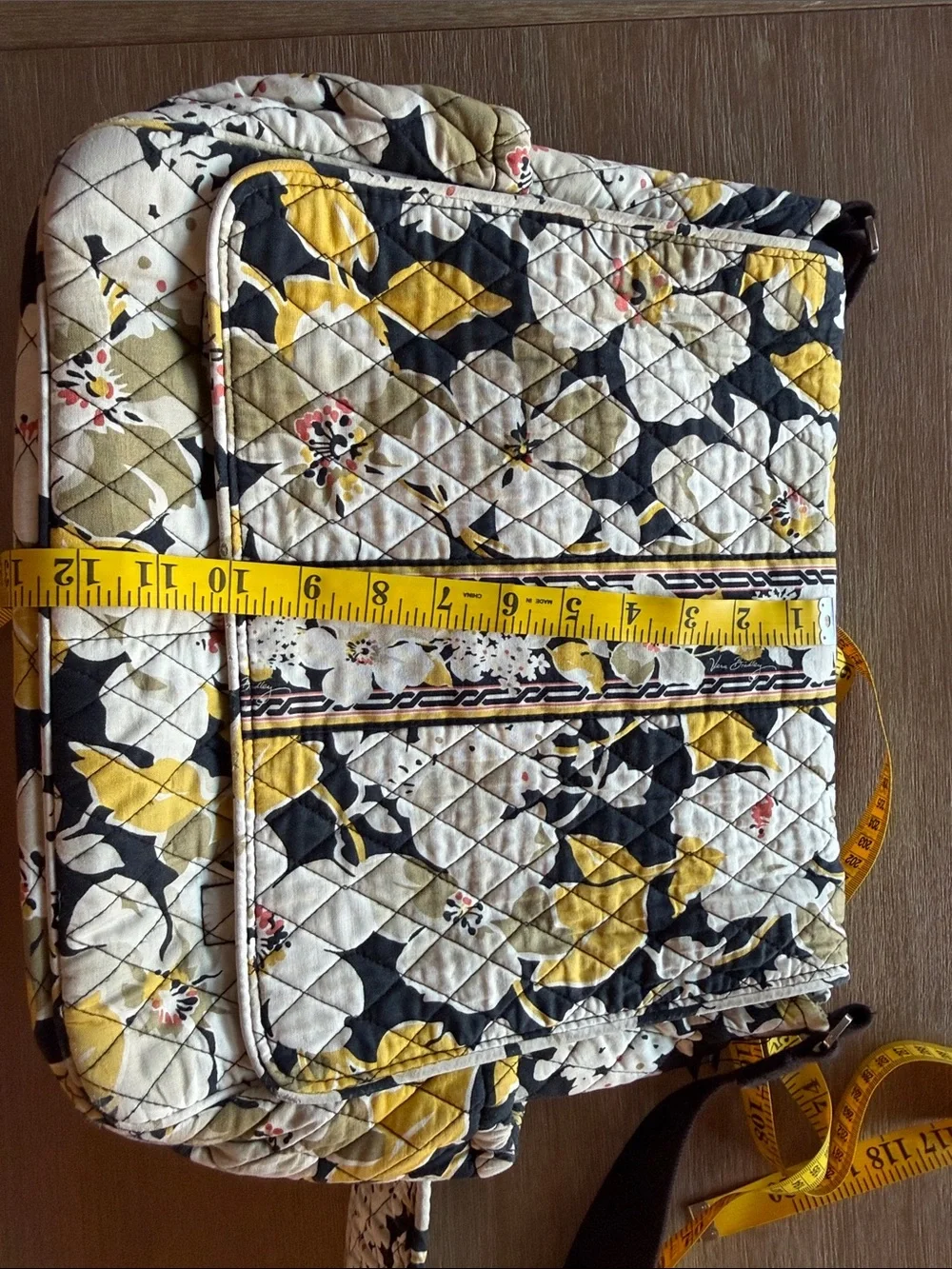 Vera Bradley Quilted Floral Diaper/Baby Crossbody Messenger Bag Dogwood pattern